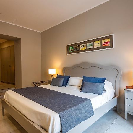 Residenza San Ferdinando Hotell Neapel Exteriör bild