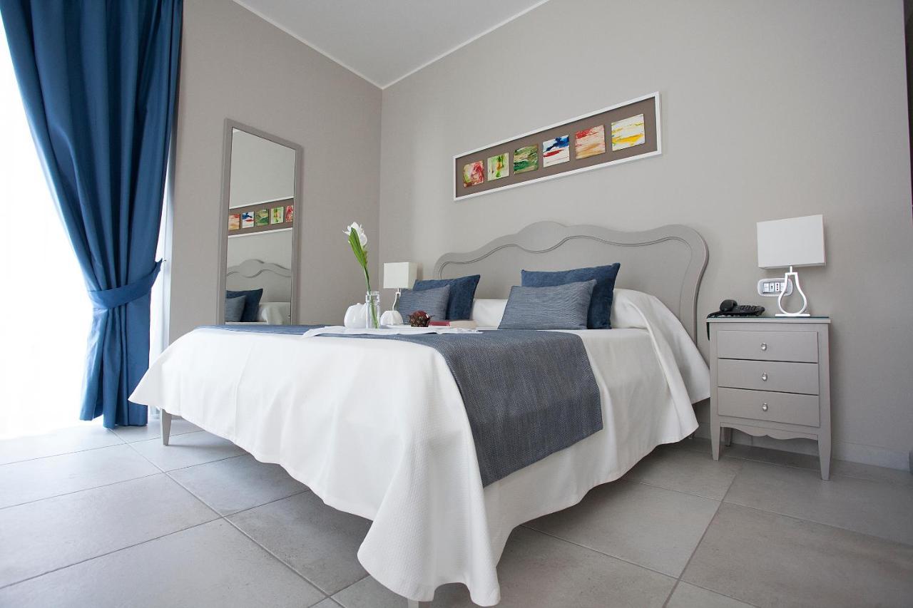 Residenza San Ferdinando Hotell Neapel Exteriör bild