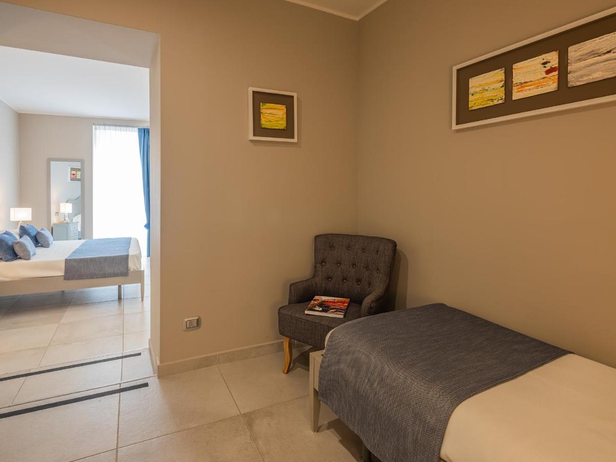 Residenza San Ferdinando Hotell Neapel Exteriör bild