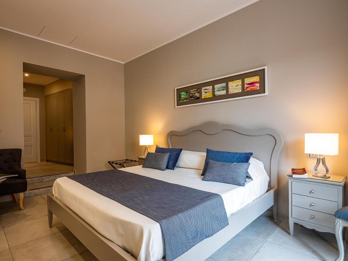 Residenza San Ferdinando Hotell Neapel Exteriör bild