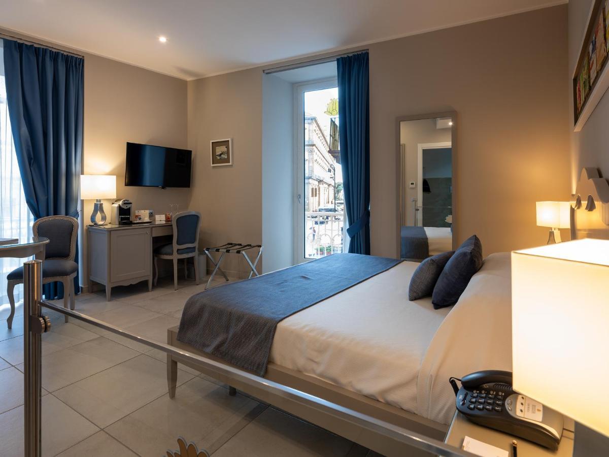Residenza San Ferdinando Hotell Neapel Exteriör bild